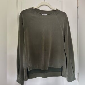 Athleta Seasoft crewneck top, size small